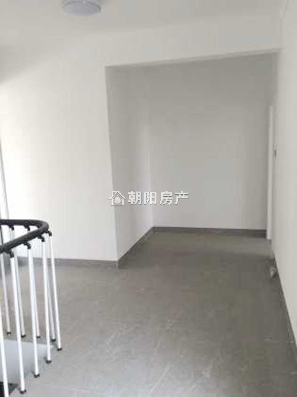 金地月伴湾三区 136平 四室二厅 精装高楼层 交通便利