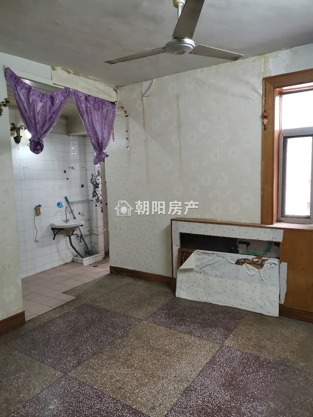 煤气公司光明楼 70平 南向两室 交通便利 简装出租
