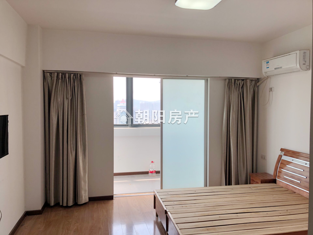 中央国际广场 53平 朝南精装一居 配套齐全 随时看房