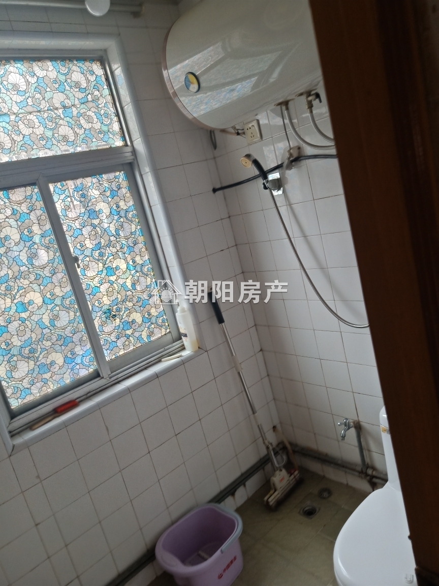 前锋二村 80平 南向两室精装 学区房 满两年