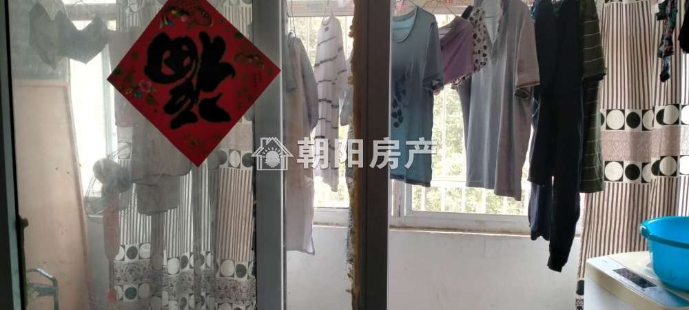 银鹭安居苑 87平 朝南三室一卫 精装满五唯一