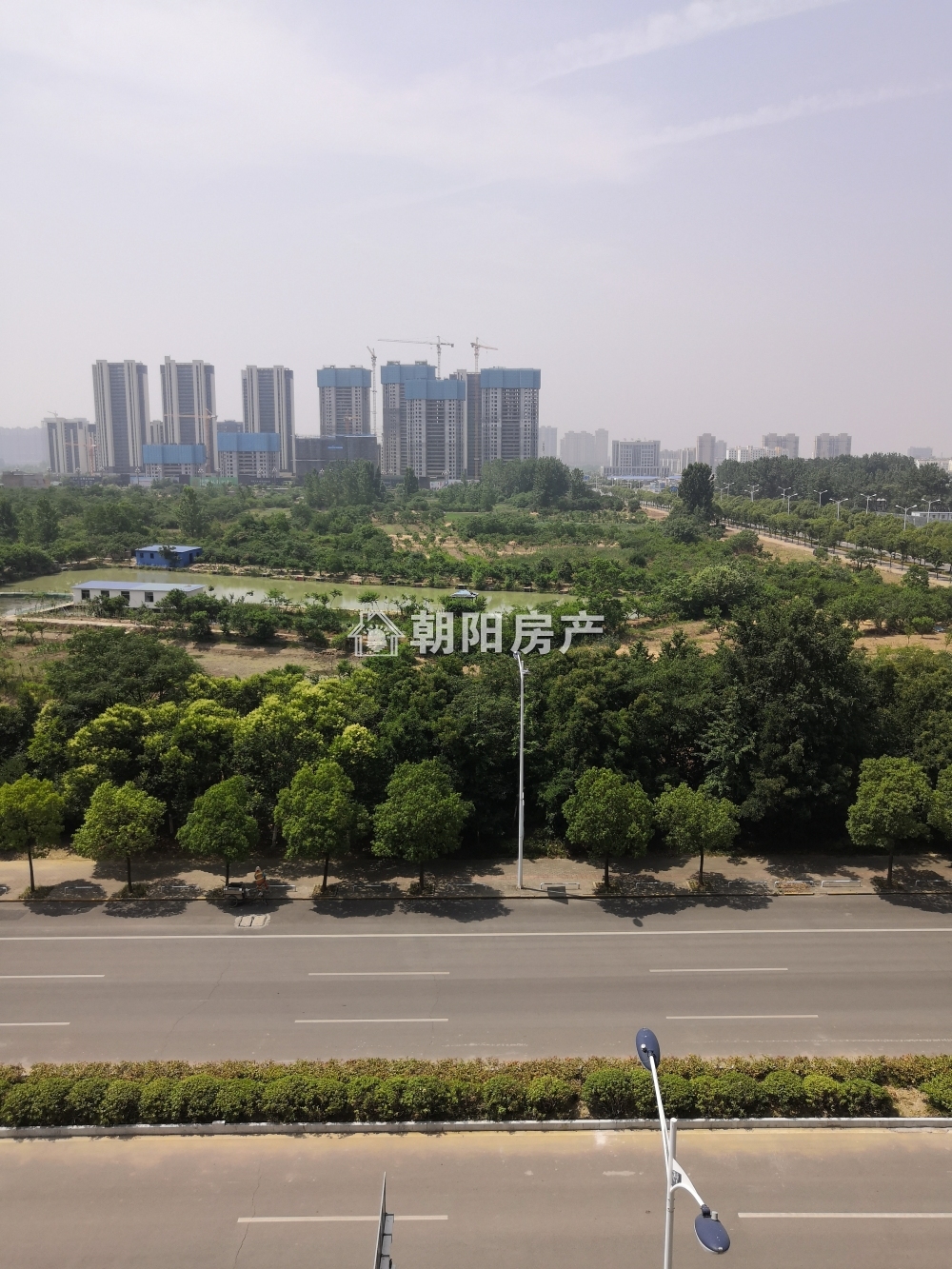 西湖春天 84平 南向两室一厅 采光好 简装