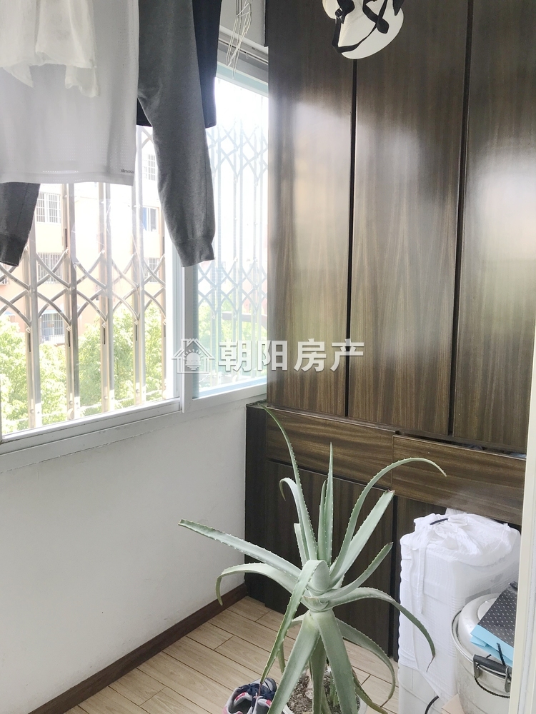南苑二期 113平 南向精装三室 满两年 交通便利