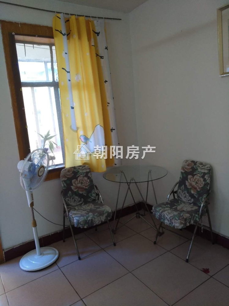 前锋一村 65平 南向三室一卫 交通便利 配套齐全