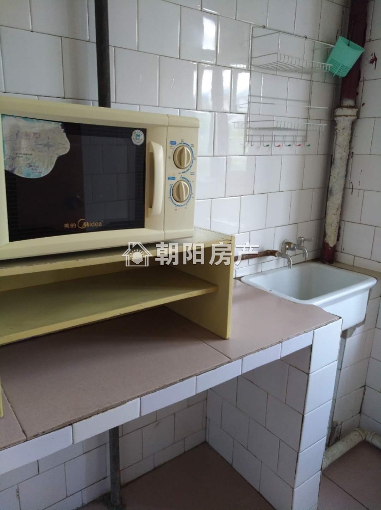 前锋一村 65平 南向三室一卫 交通便利 配套齐全