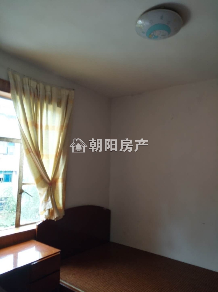 前锋一村 65平 南向三室一卫 交通便利 配套齐全