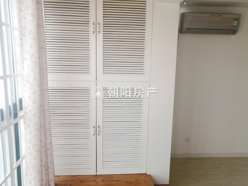 东方丽景 118平 精装三室 交通便利 配套齐全