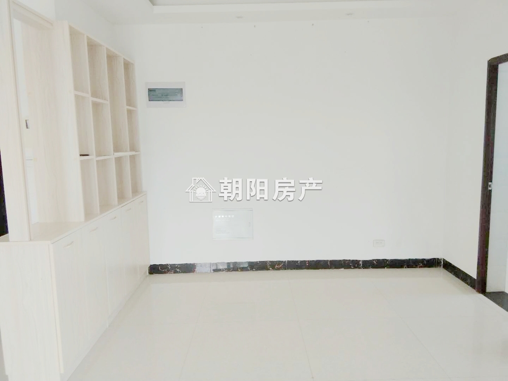 龙泉御景 117平 朝南精装三室 满两年 高楼层采光好