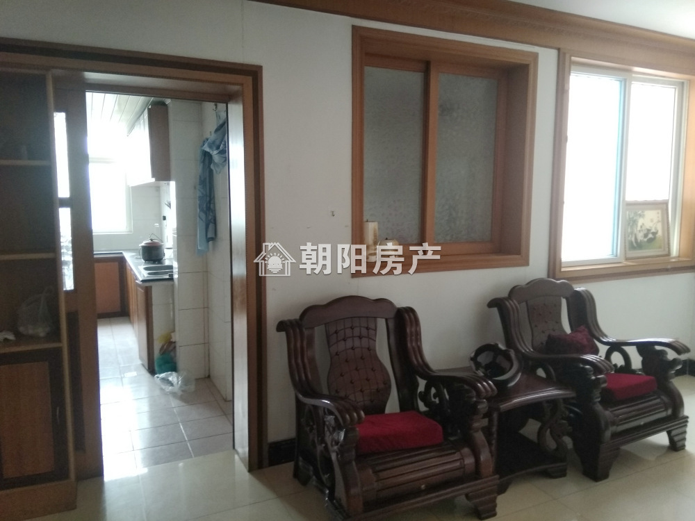 广场小区 84平 南向两室 满两年免税 简装