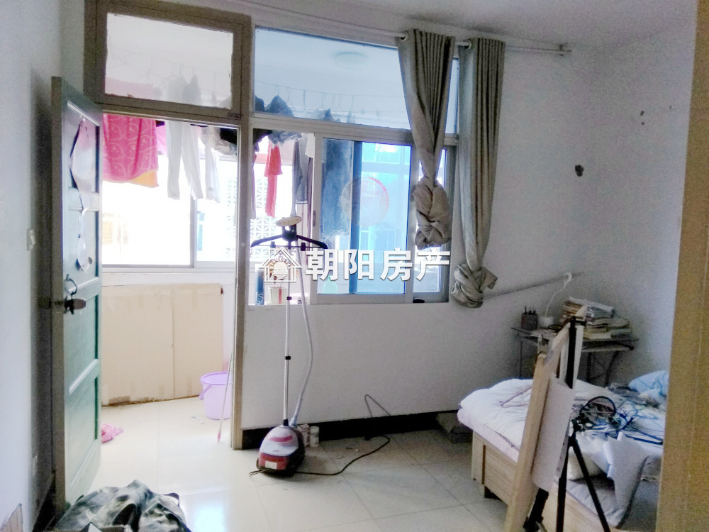 铁三处 75平 南北通透三室 满两年 交通便利配套齐全