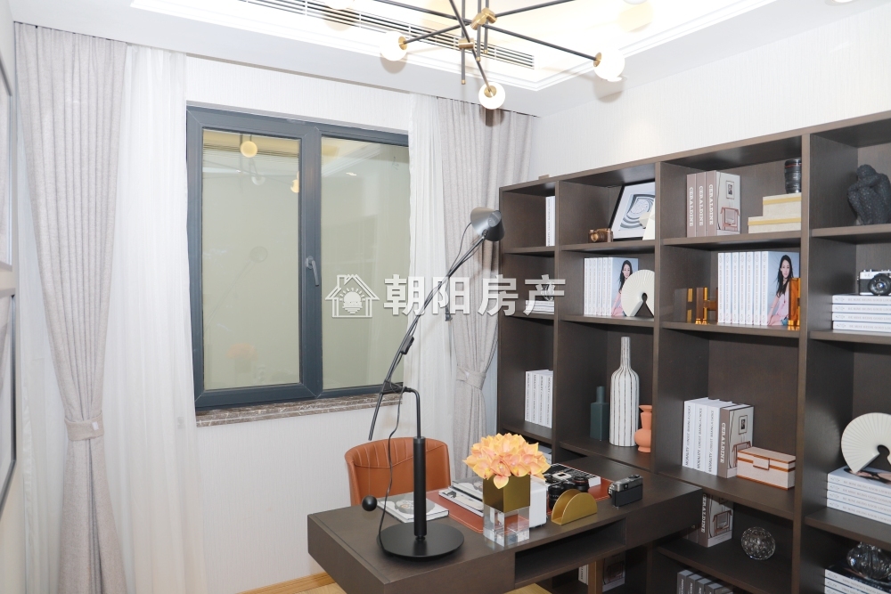 富力城 119平 南向三室 毛坯免税 学区房随时看