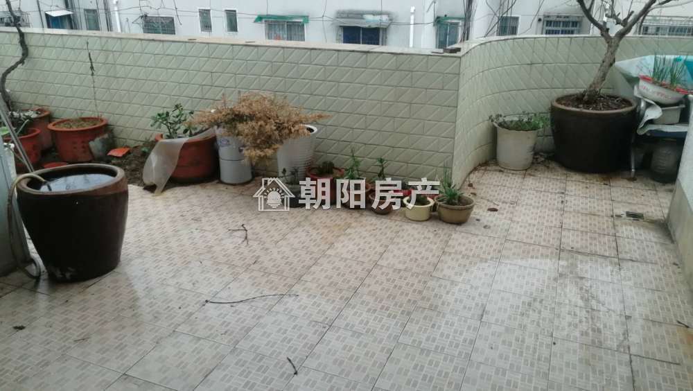 龙泉北村 205平 南向四室精装 满两年 学区房 交通便利