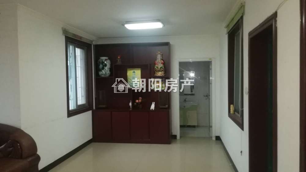 龙泉北村 205平 南向四室精装 满两年 学区房 交通便利
