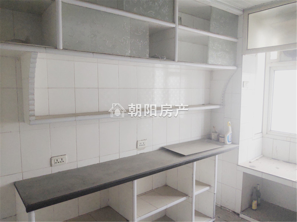 计委小区 110平 南向三室简装 免税 中楼层采光好