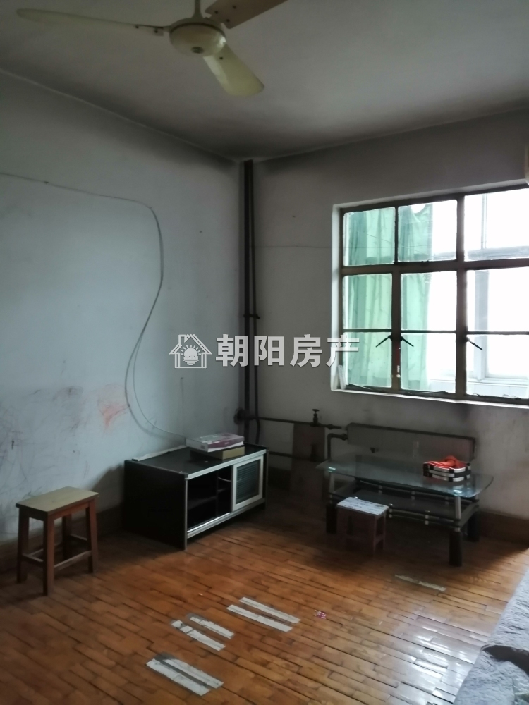 工农村62平南向两室 采光好配套全 普装拎包入住