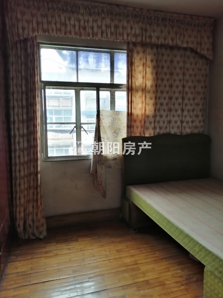 工农村62平南向两室 采光好配套全 普装拎包入住