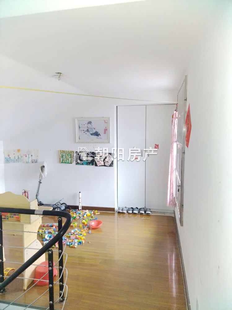 春晓名城 89平 精装三室 矿一学区房 交通便利