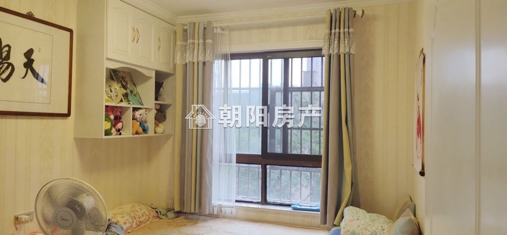 龙湖中心 120平 豪装三室 满两年 交通便利配套全