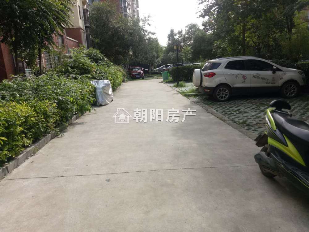上品印象 127平 南向精装三室 学区房 满两年