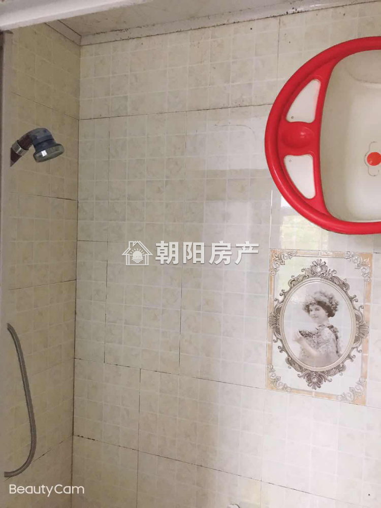 金岭村 60平 南向精装一室一厅 满两年 交通便利