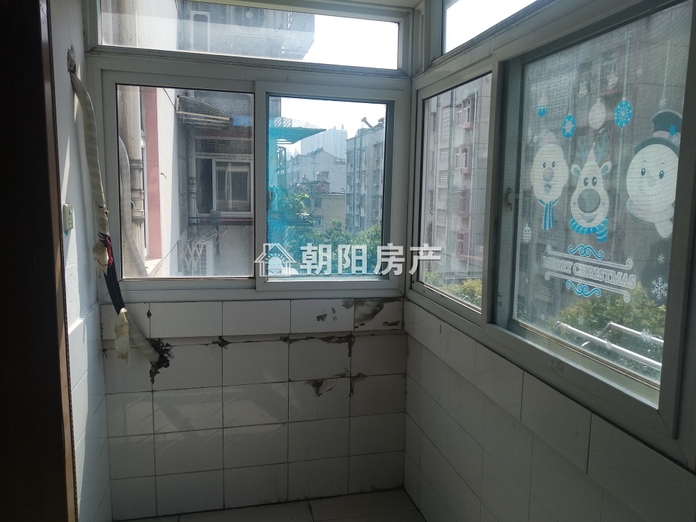 金玉新村 78平 南向两室一卫 交通便利 简装出租