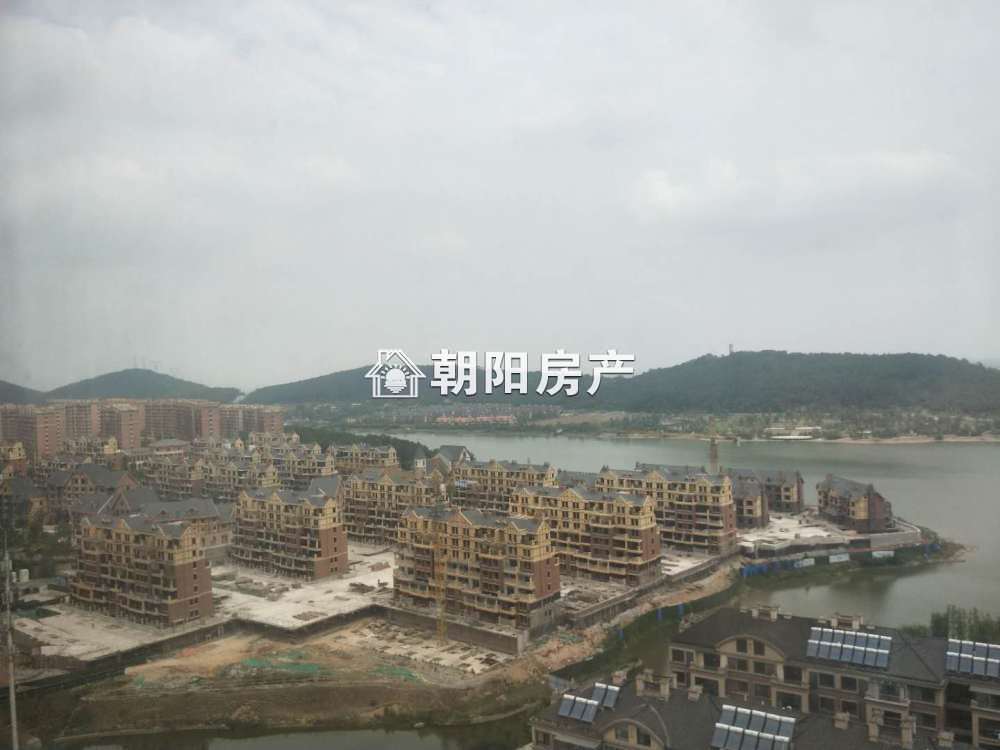 泉山湖香颂小镇 114平 南向精装三室 满五唯一 交通便利