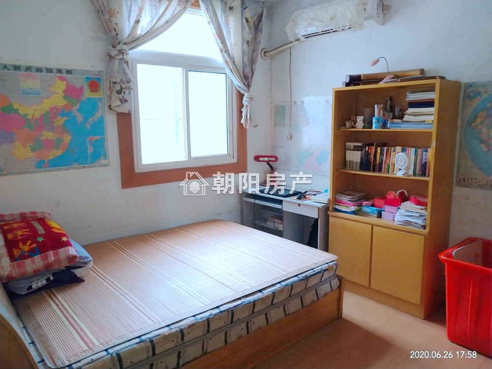 广场小区 82平 朝南两室满五唯一 学区房采光好