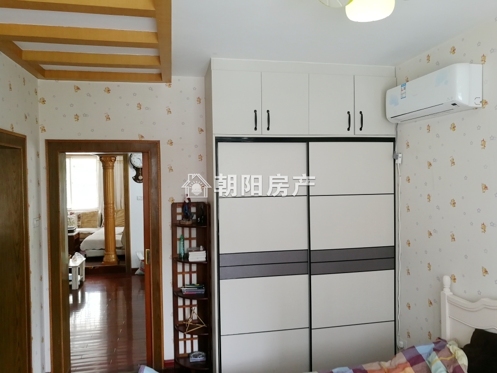 华声苑 126平 南向精装三室 满两年 交通便利 学区房