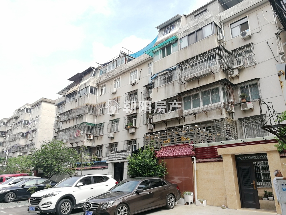 华声苑 126平 南向精装三室 满两年 交通便利 学区房