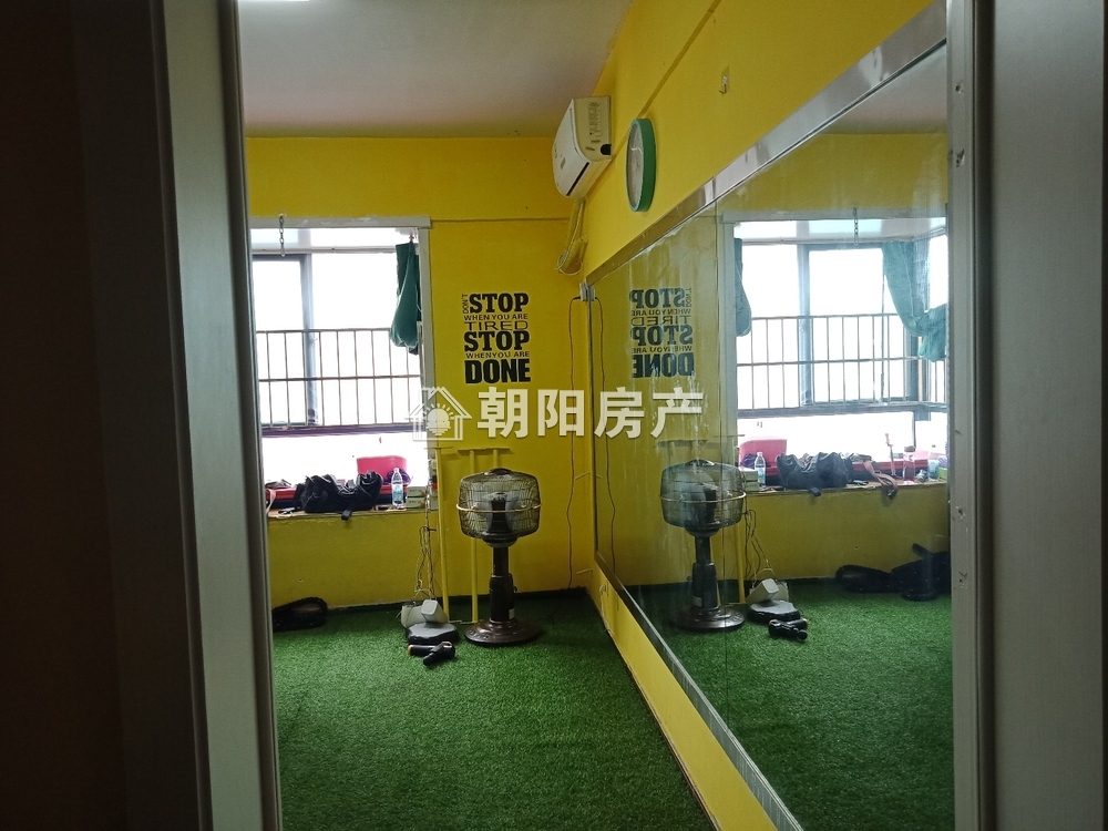 世纪天成 168平 南向大三居 交通便利 学区房