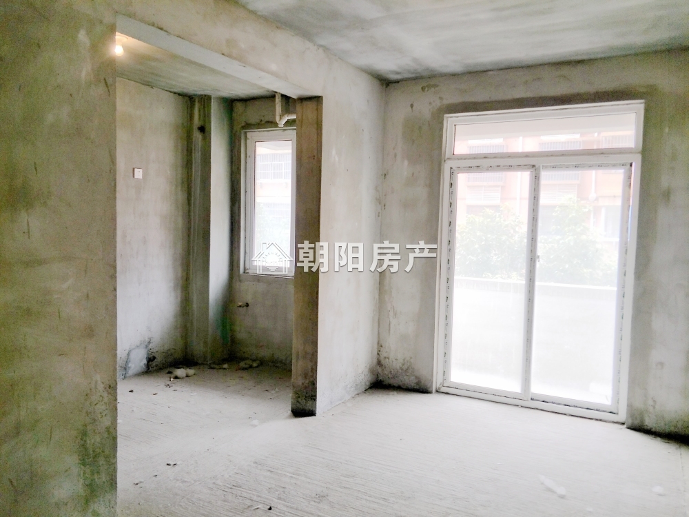 朝阳雅园 135平 南向三室二厅 毛坯 3396元/平