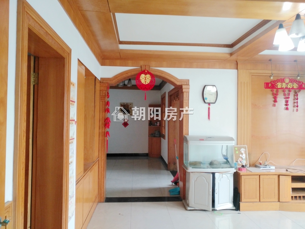 绿苑山庄 132平 南向精装大三居 学区房 采光好