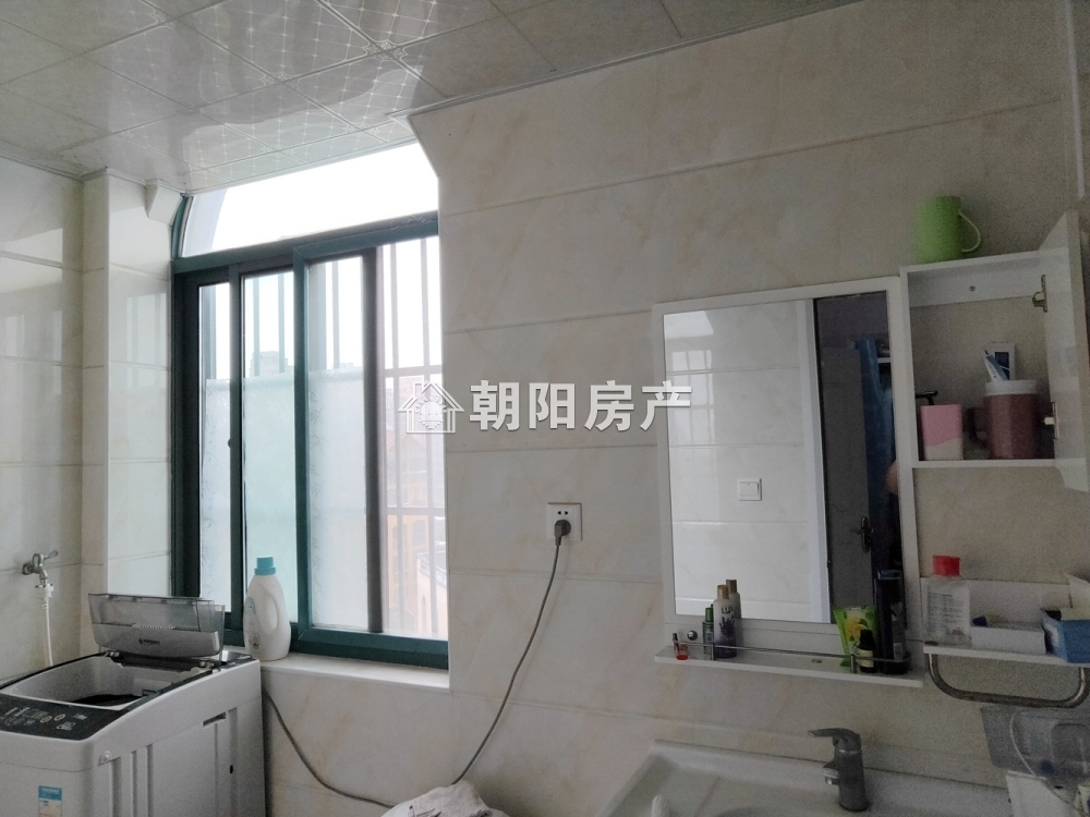 香榭华都西区 126平 南向三室二厅 满两年 配套齐全