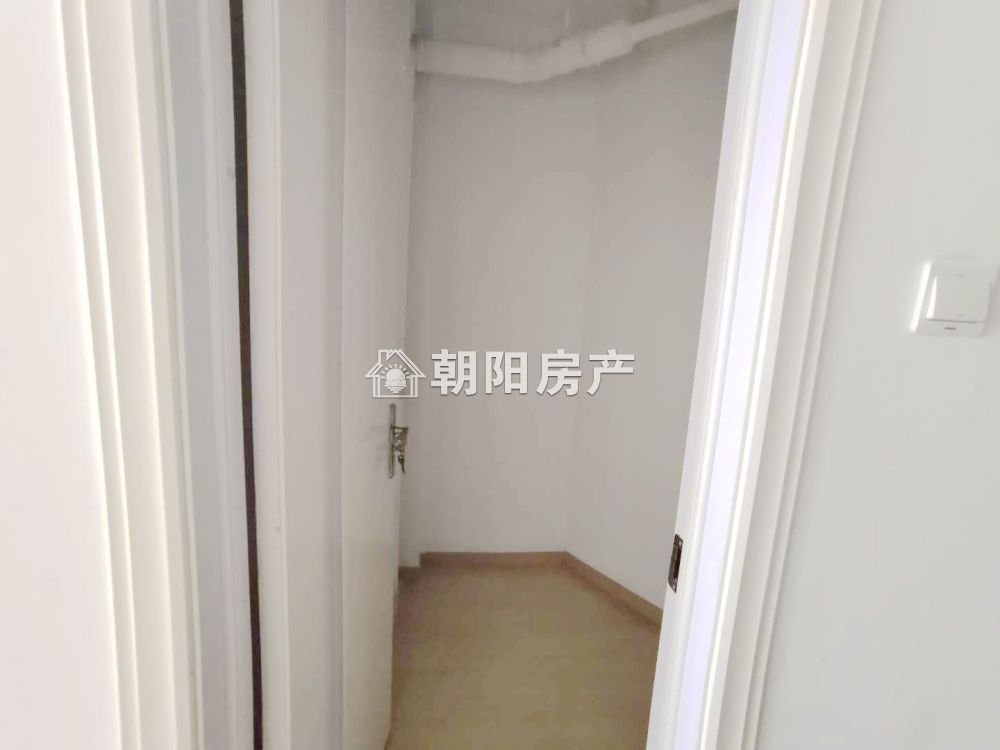 D壹街区 40平 东向两居 免税学区房 配套齐全