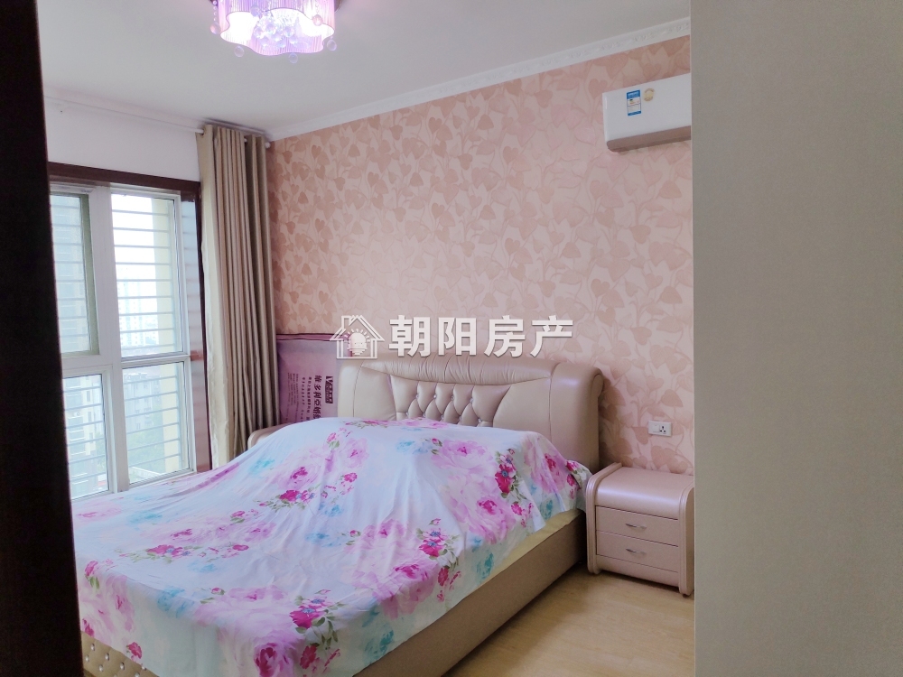 金地俊园 119平 朝南三室二厅 精装学区房 交通便利