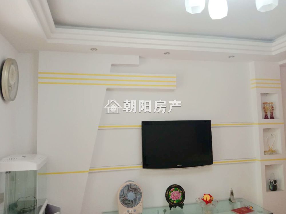 金色家园 92平 南向精装两室 满两年 学区房 交通便利