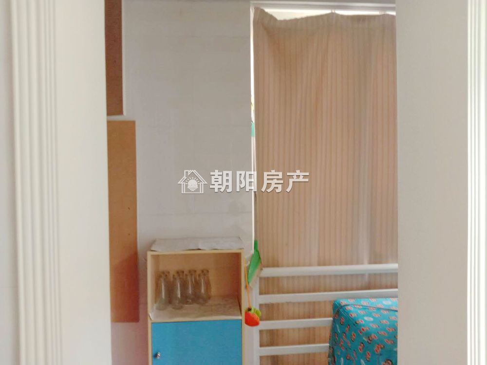 金色家园 92平 南向精装两室 满两年 学区房 交通便利
