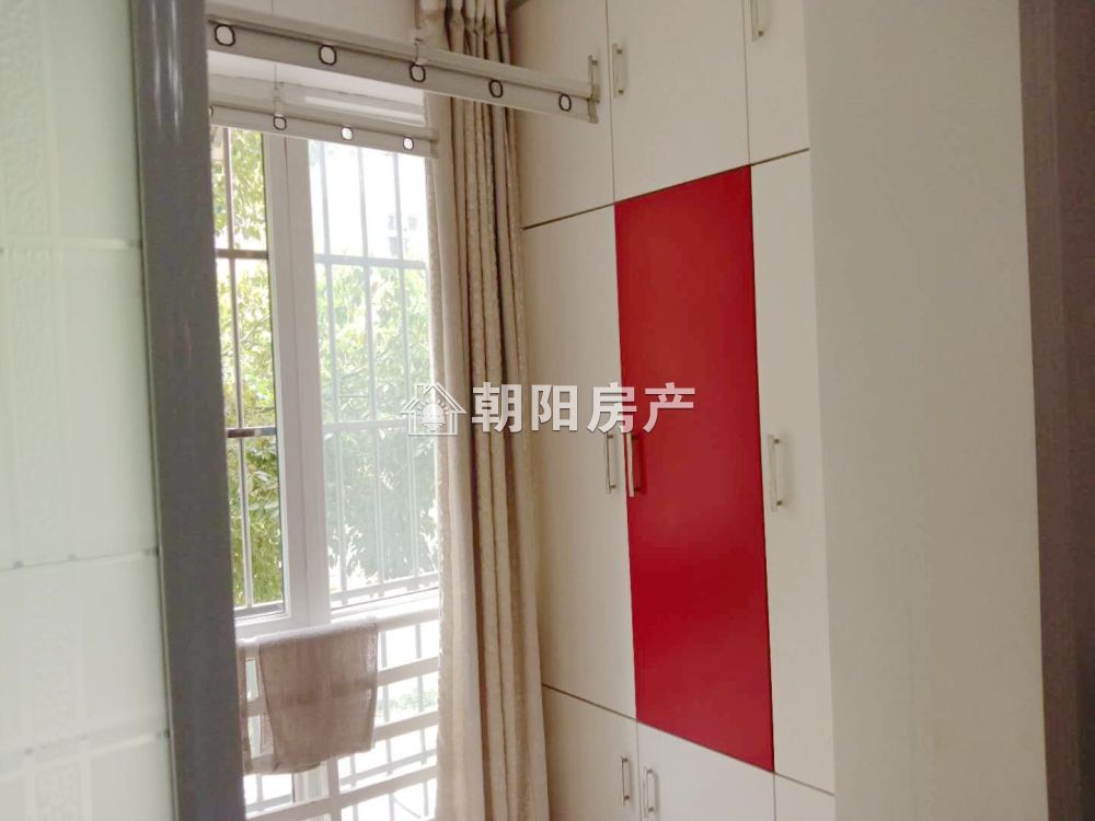 金色家园 92平 南向精装两室 满两年 学区房 交通便利