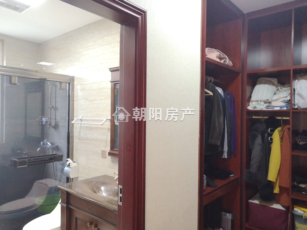 泉山湖溪谷别墅 208平 南向豪装四室 满两年 学区房 稀缺房源