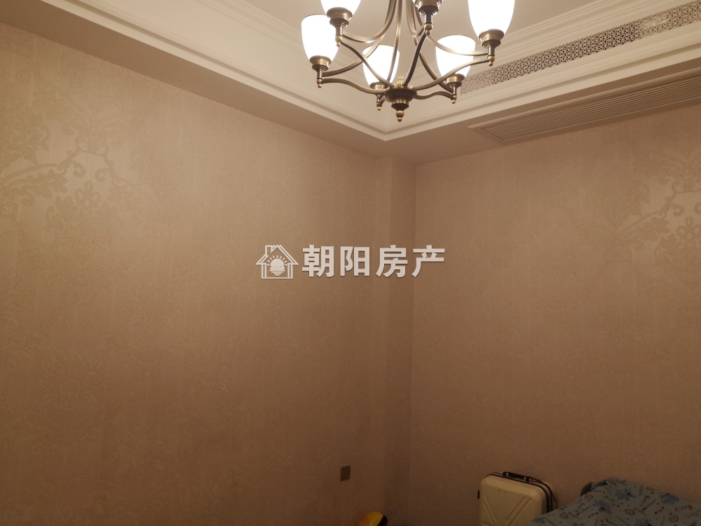 泉山湖溪谷别墅 208平 南向豪装四室 满两年 学区房 稀缺房源