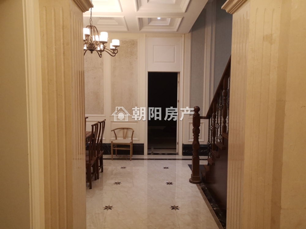 泉山湖溪谷别墅 208平 南向豪装四室 满两年 学区房 稀缺房源