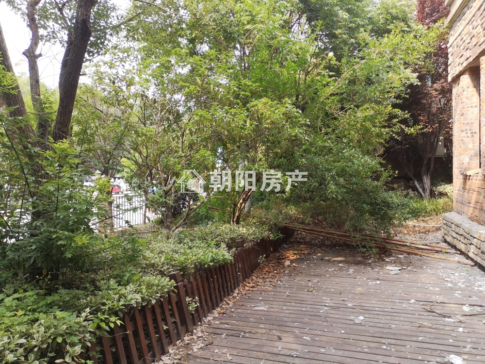 泉山湖溪谷别墅 208平 南向豪装四室 满两年 学区房 稀缺房源