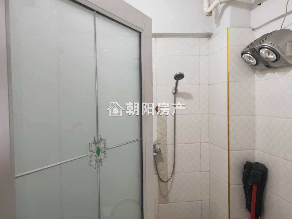西湖春天 62平 西向两室 满两年 学区房 随时看房
