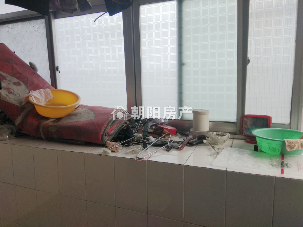 前锋一村 70平 南向两室一卫 学区房 简装随时看房