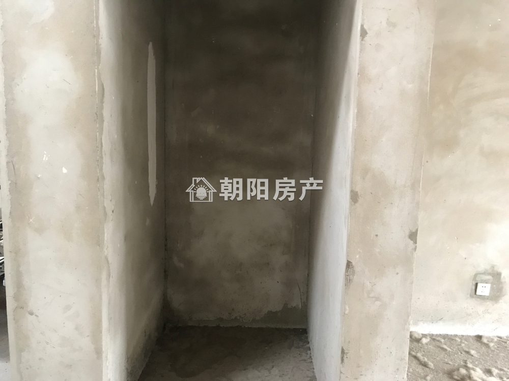 春晓名城 89平 南向两室两厅 单价3595元 交通便利