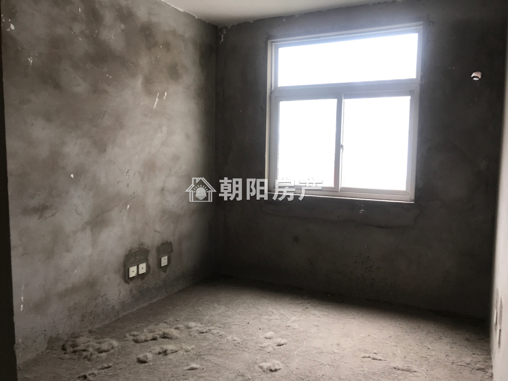 春晓名城 89平 南向两室两厅 单价3595元 交通便利