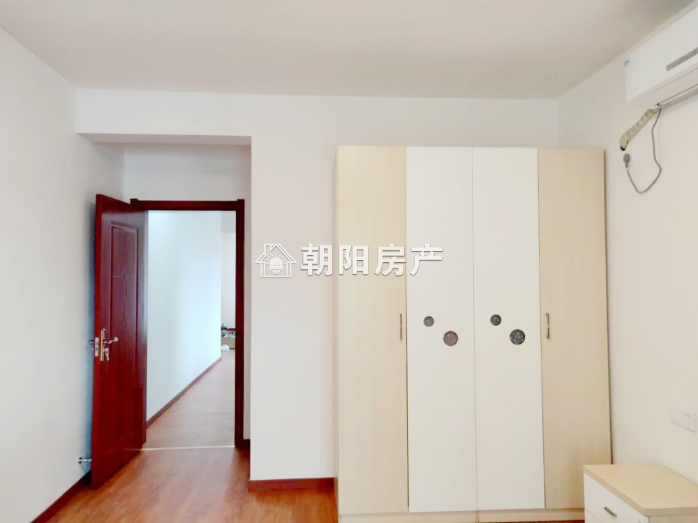 远宏书香 120平 南向三室 满五唯一 简装 交通便利