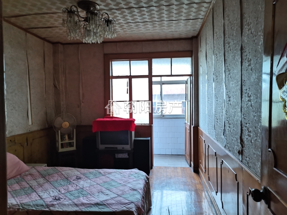 铁路新村南村 63平 南向两居 简装 交通便利