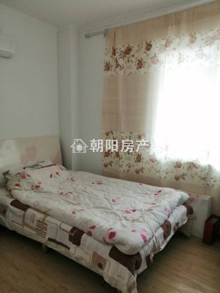 中环国际广场仕府 87平 精装两室 南向采光好 交通便利