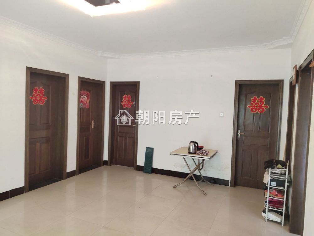 惠利商住楼 97平 南向精装三室 满两年 学区房